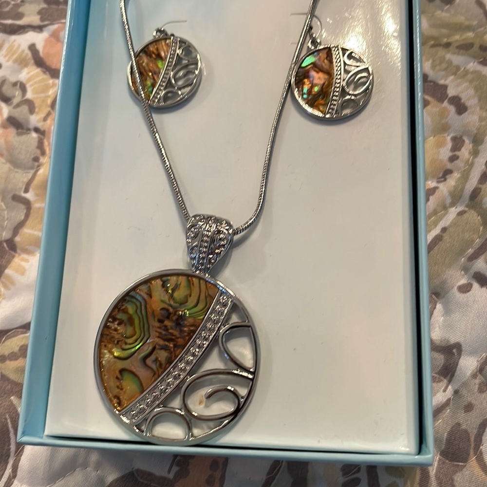 Fashion jewelry